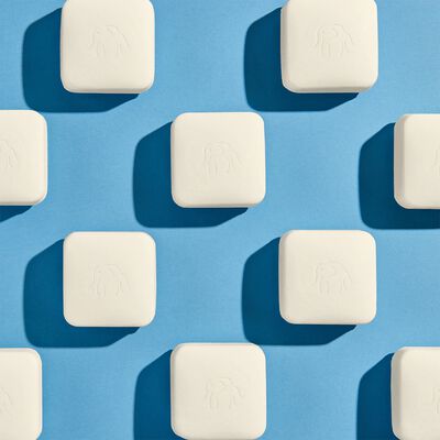Pekee Bars displayed in an alternating grid pattern